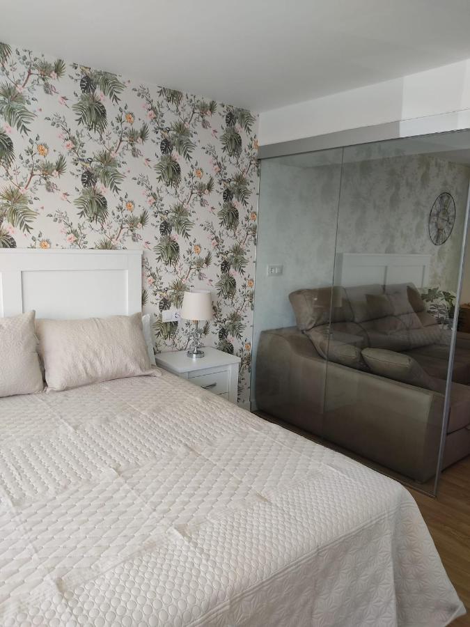 Apartamento pequeño, coqueto y céntrico. Cedeira Exterior foto